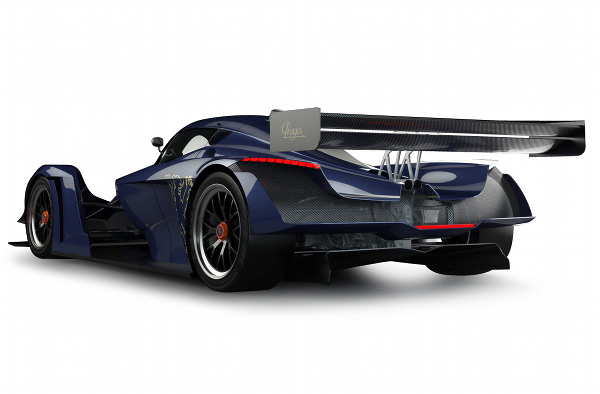 PRAGA R1 รถแข่งน้องใหม่สวยเฉียบ จากสโลวาเกีย